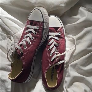 maroon converse